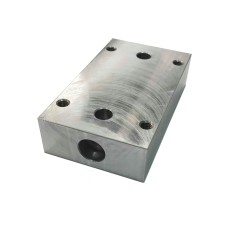 Oleodinamica Marchesini B5500 valve mounting flange